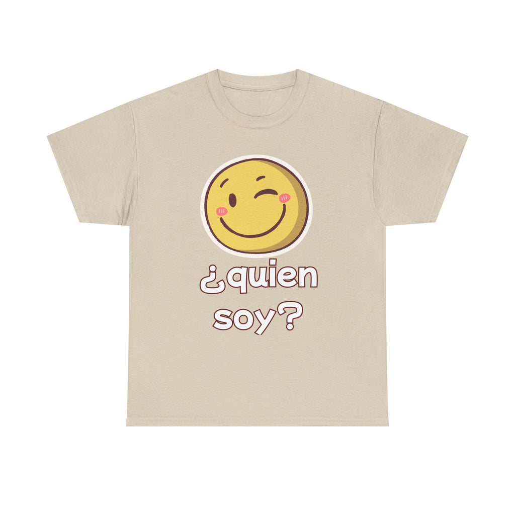 T-Shirt — Spanish "¿quien soy?" Winking Emoji Graphic Tee
